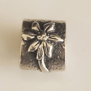 Pandora Sterling Silver Poinsettia Flower Retired Bead Charm Signed S925‎ ALE